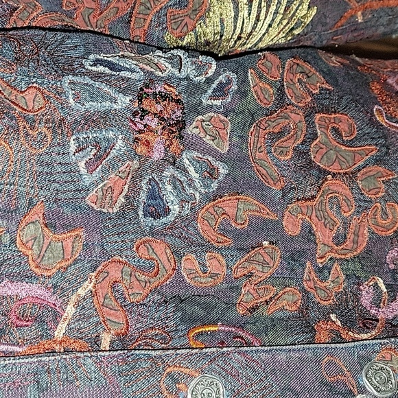 Chico's Embroidered and beaded Jean Jacket Size 1 (8/10) - Picture 7 of 9